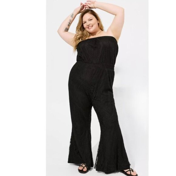 Torrid NEW 1X 1 14 16 Festi Black Lace Jumpsuit Strapless Party Cocktail - Picture 1 of 12